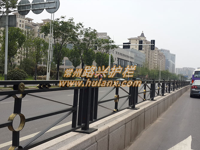 花（huā）式護欄（lán）