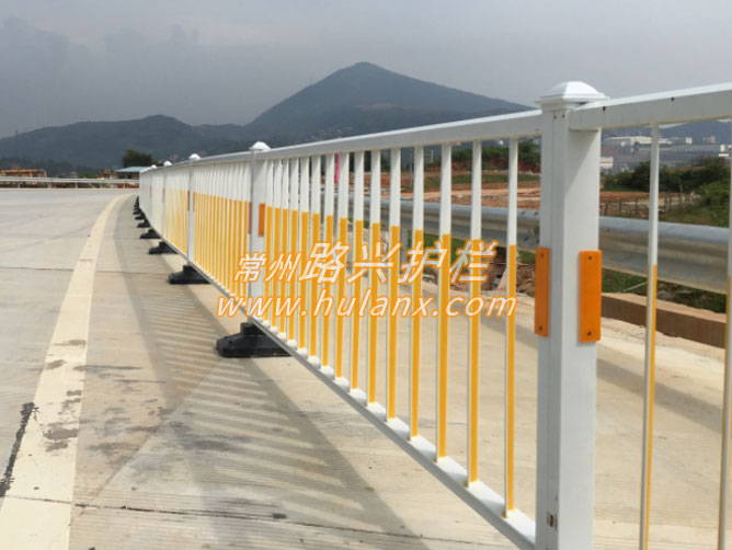 防眩光（guāng）護（hù）欄（lán）